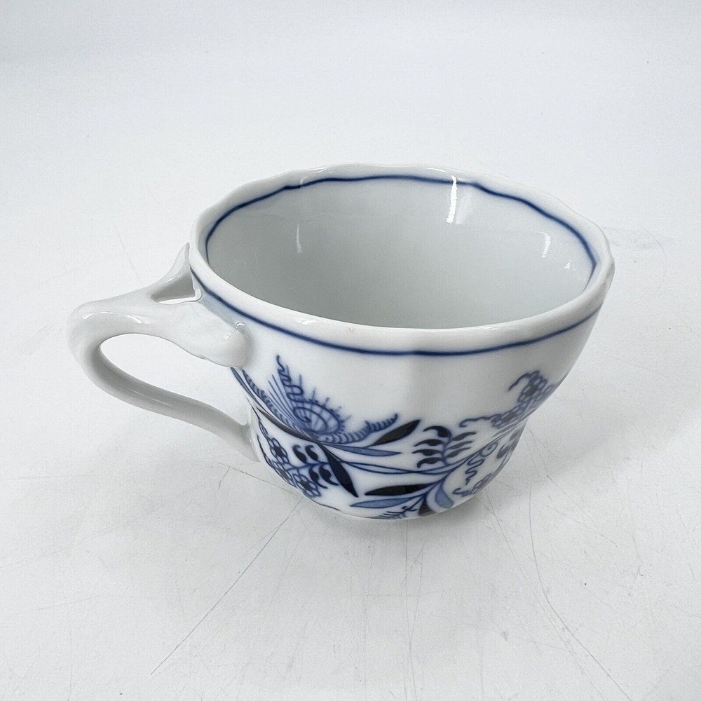 Vintage Blue Danube Blue Onion Porcelain Tea Cup Japan Rectangle Stamp - Picture 3 of 4